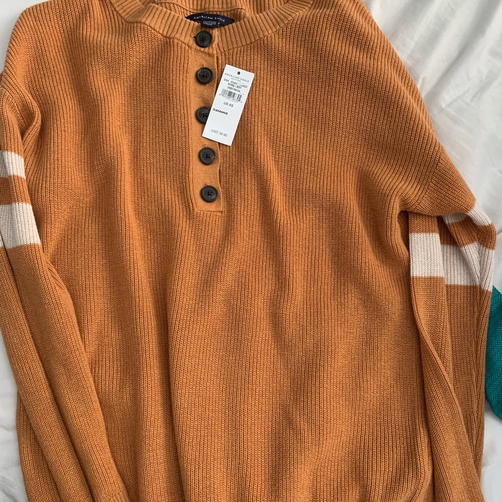 sweater - Picture 2 of 3